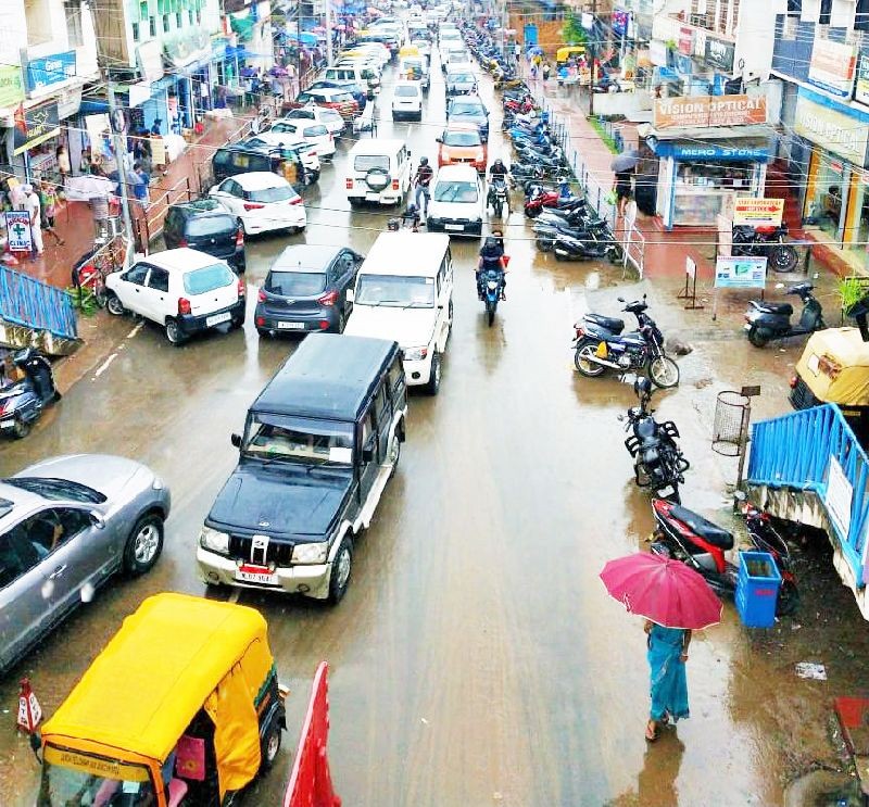 Traffic in Dimapur town. (Morung file Photo)